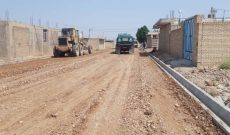 شروع عملیات زیرسازی و آسفالت خیابان‌های کوی شهید جهان آرا شهر سرداران