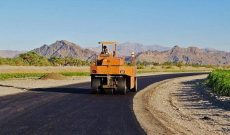 لکه گیری ۱۴ کیلومتر از جاده شوشتر – اهواز انجام شد
