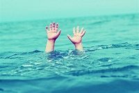 غرق شدن دخترجوان با یک پراید در ساحل شوشتر